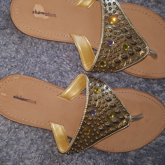 Xhilaration flat beaded summer thong - Picture 4 of 4